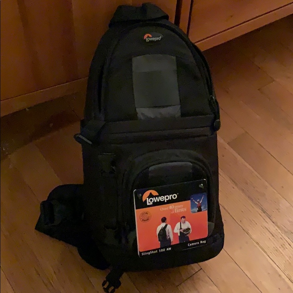 Lowepro Slingshot 100 AW Camera Bag black NWT